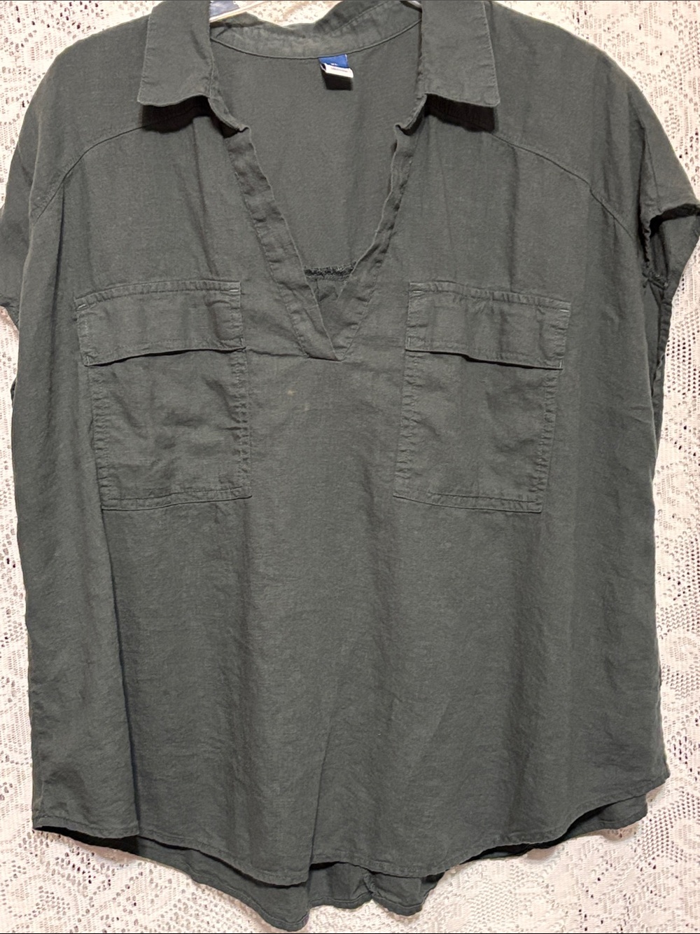 Old Navy woman’s Casual collared Shirt - Charcoal Gray